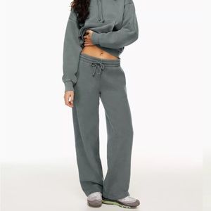 TNA Cozy Fleece Boyfriend Wide Sweatpants Sz XS